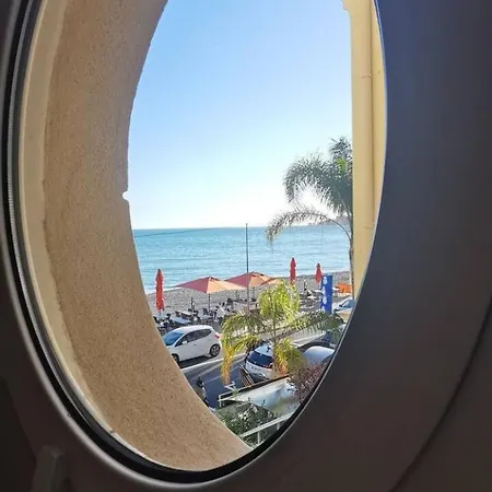 Azzurra Superbe 2p Et Vu Apartmán