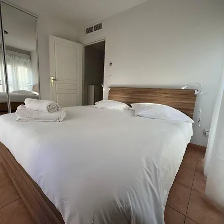 Azzurra Superbe 2p Et Vu * Menton