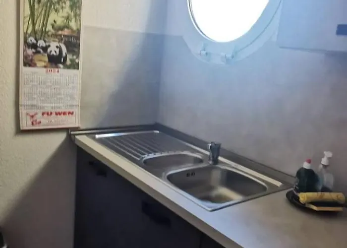 Azzurra Superbe 2p Et Vu * Ментона